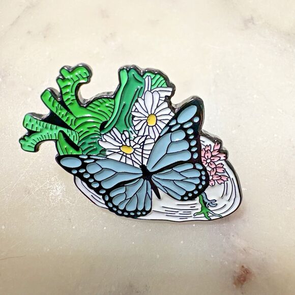 ❤️ Heart-Protected Flowers & Butterfly Pin- Lapel, Brooch, Romantic, Science - Picture 3 of 5